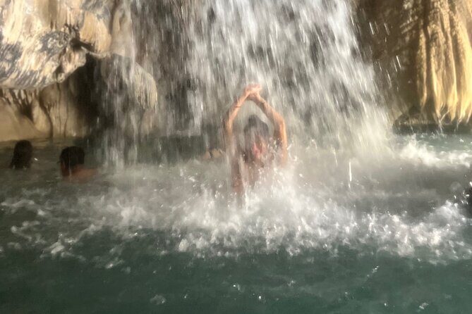 Private Tour of Tolantongo Grottoes with Transportation from CDMX - Key Points