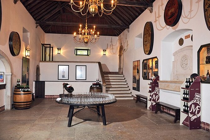 Private Tour -Palmela, Arrábida, Wine Tasting, C/Pick up Hotel - Cancellation Policy