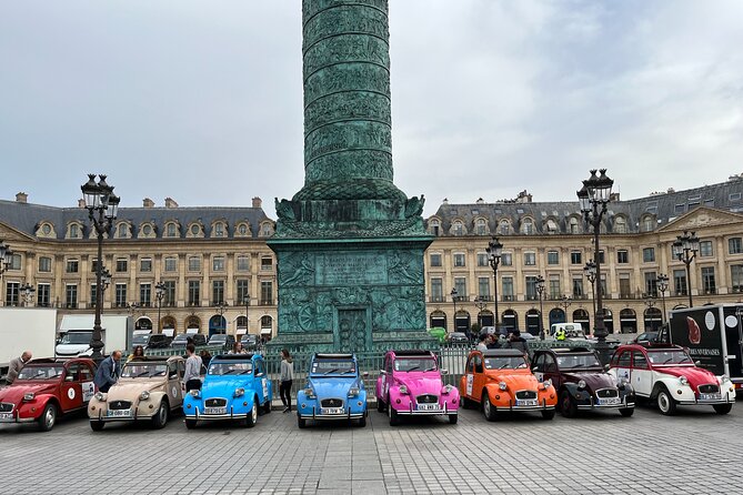 Private Tour Paris Sightseeing 2 Hours in Citroën 2CV - Group Size