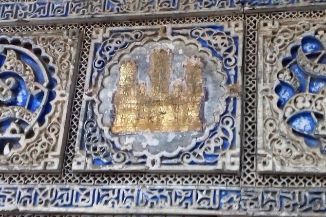 Private Tour Royal Palaceold Jewish Neighborhood - Cancellation Policy