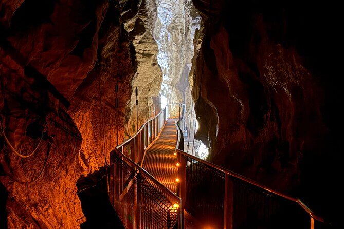 Private Tour: Ruakuri Cave, Waitomo Glowworm & Hobbiton Movie Set - Introduction