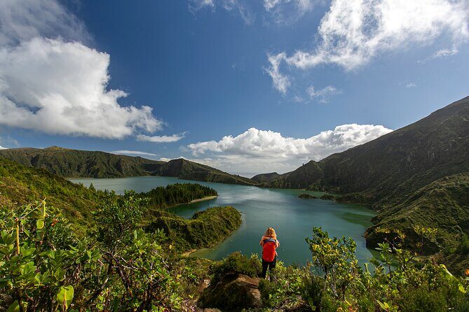 Private Tour: Sete Cidades, Lagoa do Fogo, Pineapple Plantation - Key Points  