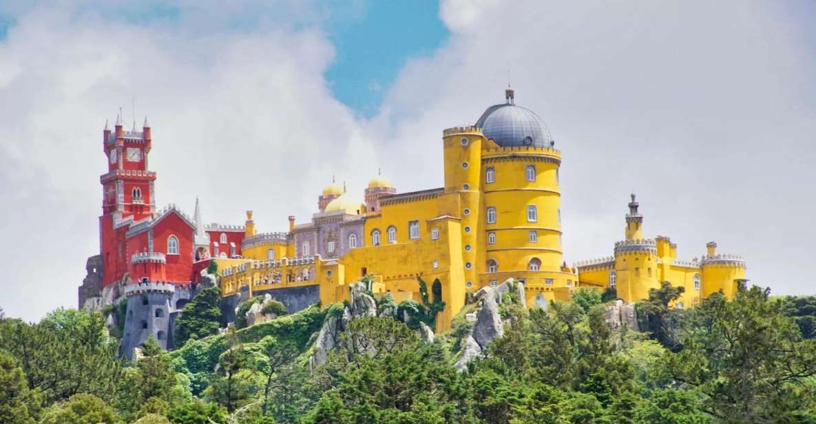 Private Tour: Sintra, Pena, Regaleira, Cabo Da Roca &Cascais - Quinta Da Regaleira