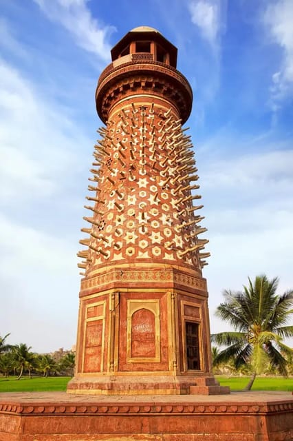 Private Tour Taj Mahal ,Fort, Fatehpur Sikri & Guided - Pickup and Meeting Point