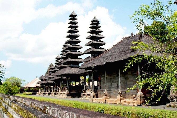 Private Tour: Tanah Lot at Sunset - Private Guides Expertise