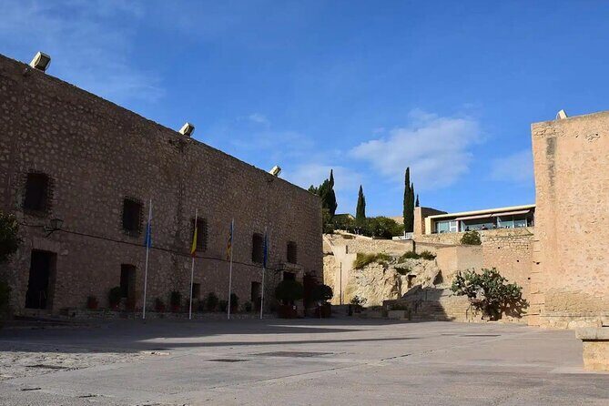 Private Tour to Alicante Bullring and Santa Bárbara Castle - Who Should Consider This Tour?