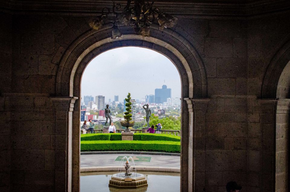 Private Tour to Chapultepec Castle - Enjoying Chapultepec Park