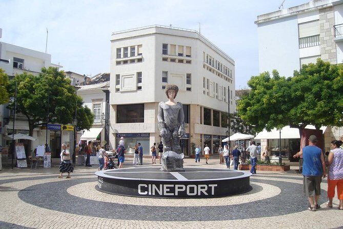 Private tour to Discover the Algarve coastline from Lisbon 3 days, all included - Key Points