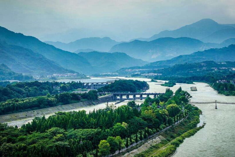 Private Tour to Dujiangyan and Qingcheng Mountain - What to Expect from the Experience