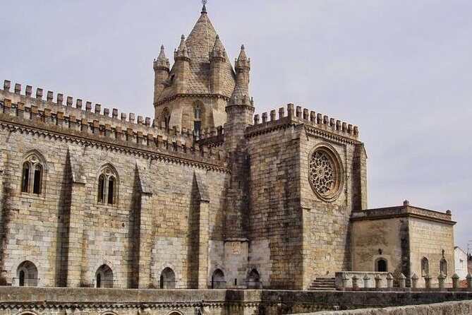 Private tour to Evora with optional wine tasting in the cartucha - Exploring the Private Tour to Évora with Wine Tasting: A Practical Guide
