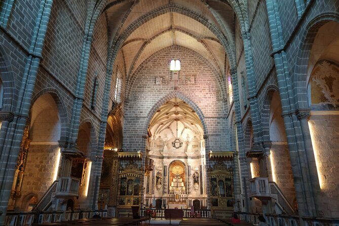 Private Tour to Évora with Wine tasting - Key Points