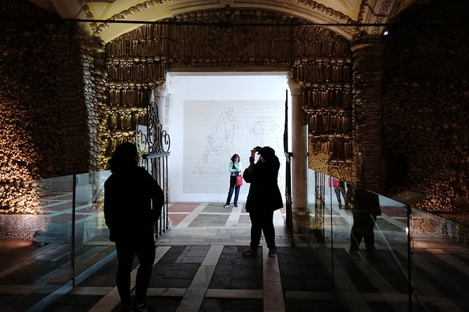 Private Tour to Evora With Wine Tasting at the Cartuxa Winery - Pickup and Accessibility