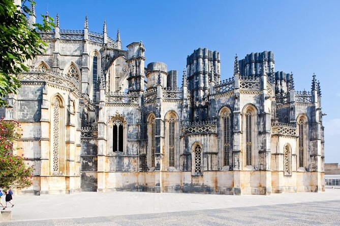 Private Tour to Fátima Sanctuary, Nazaré, Óbidos, and Batalha FD - Good To Know