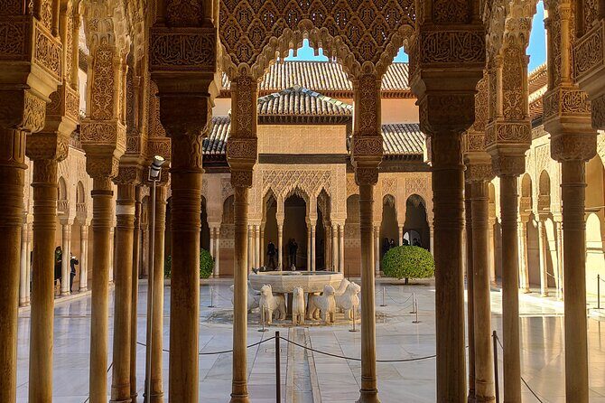 Private tour to Granada from Seville with visit to the Alhambra - FAQs