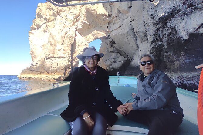 Private Tour to Isla Espiritu Santo and snorkel with sea lions - The Value of the Inclusions