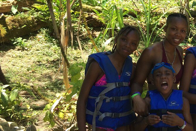Private Tour to Konoko Falls From Ocho Rios - FAQs