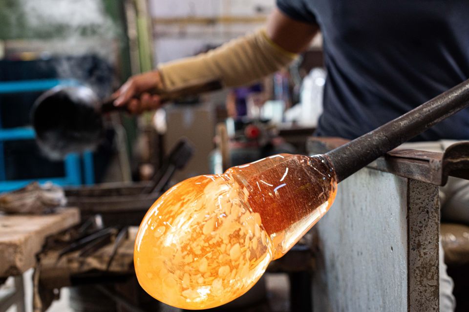 Private Tour to Murano With Hotel Pick up and Glass Factory - Observing Glass Masters