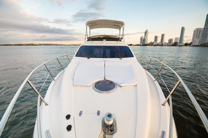 Private Tour to Rosario Islands & Cholón Aboard 46 Yacht - Whats Included