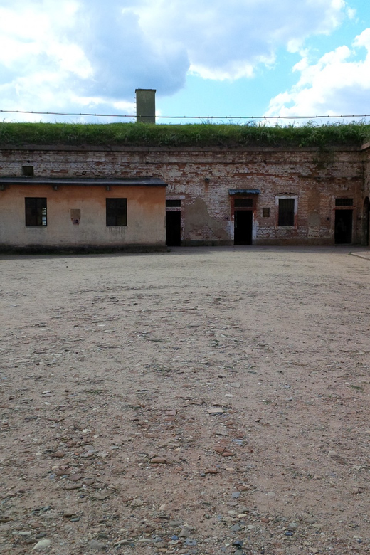 Private Tour to Terezin Concentration Field - Visiting the Ghetto