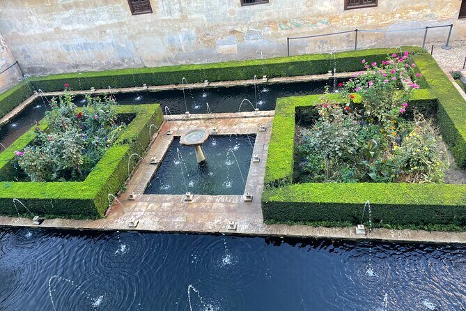 Private Tour to The Alhambra and Generalife from Motril port - Alcazaba: Military Defense and Views