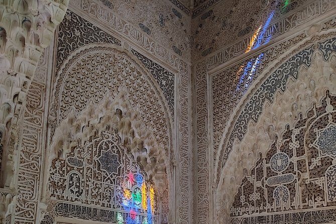Private Tour to The Alhambra with Nasrid Palaces in Granada - Why This Tour Offers Excellent Value