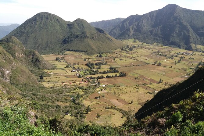 Private Tour to the Hummingbird Reserve and Visit to the Middle of the World From Quito - Ratings and Memorable Feedback