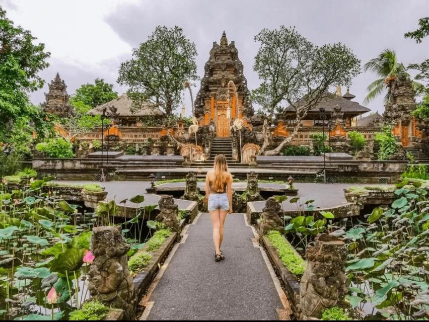 Private Tour : Ubud Palace, Rice Terrace and Waterfall - Ubud Palace Visit