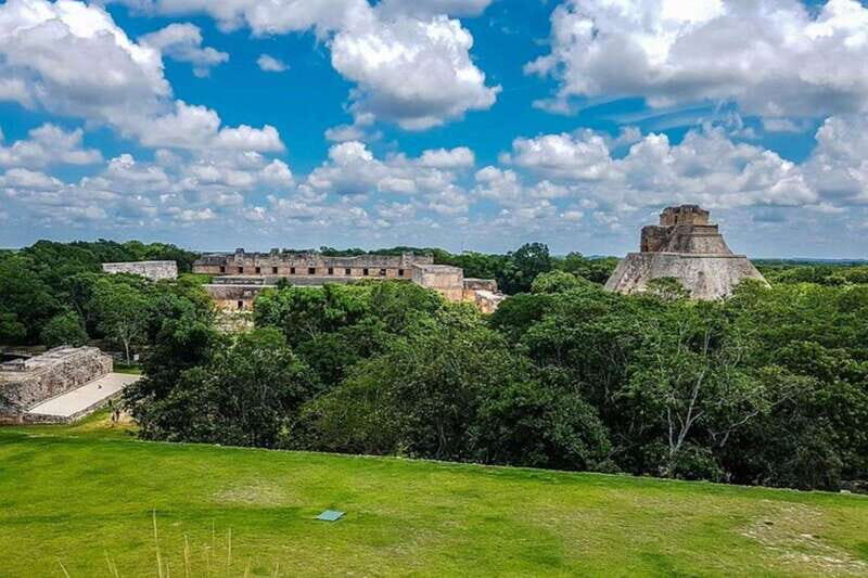 Private Tour Uxmal Land Rover Vintage safari & Mayan brunch - FAQ