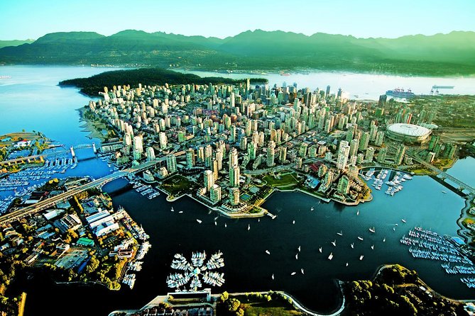 Private Tour: Vancouver Sightseeing and Capilano Suspension Bridge - Tour Inclusions and Logistics