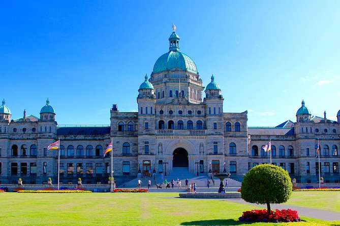 Private Tour: Victoria and Butchart Gardens Day Trip - Tour Experience