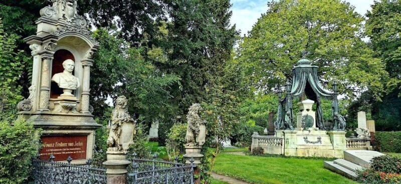 Private tour: Vienna Central Cemetery 1st gate and 2nd gate - FAQ