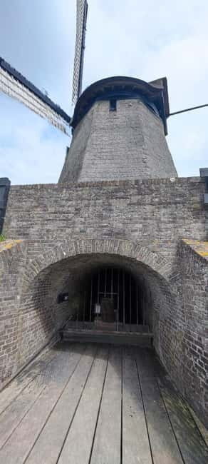 PRIVATE TOUR: Windmills, Cheese Farm, & Canal Cruise Tour - Key Points