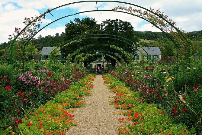 Private Tour with Guide to Midnight in Paris Movie Locations - Introduction