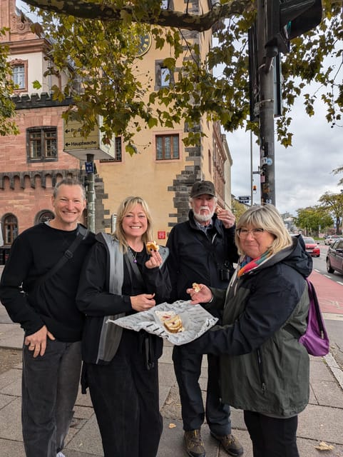 Private Tour with Native English speaking Local - Key Points