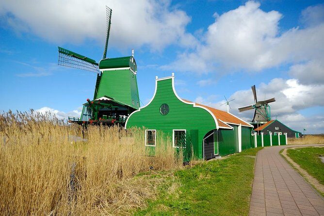 Private Tour Zaanse Schans Windmills and Volendam in Jaguar - FAQ
