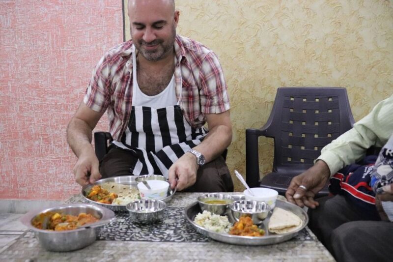 Private Traditional Dinner With an Indian Family in Udaipur - Key Points
