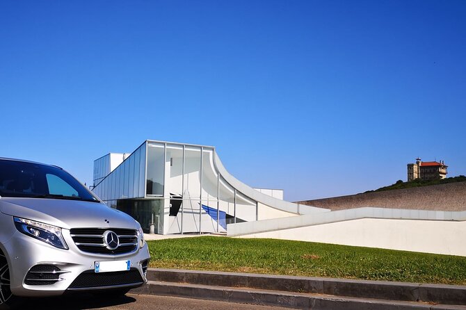 Private Transfer Between Biarritz and Bilbao - Accessibility