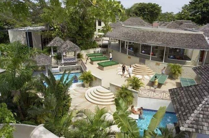 Private Transfer between Hedonism ll Resort and Airport - Introduction: Smooth, Hassle-Free Arrival and Departure