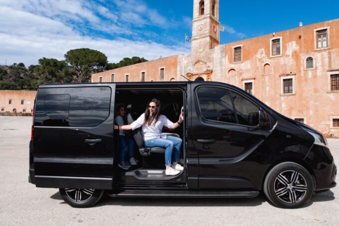 Private Transfer Chania: Minivan Transport in Creta - Customizable Excursion Options
