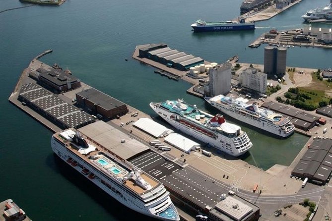 Private Transfer: Cruise Port to Copenhagen Airport CPH - Vehicle Options