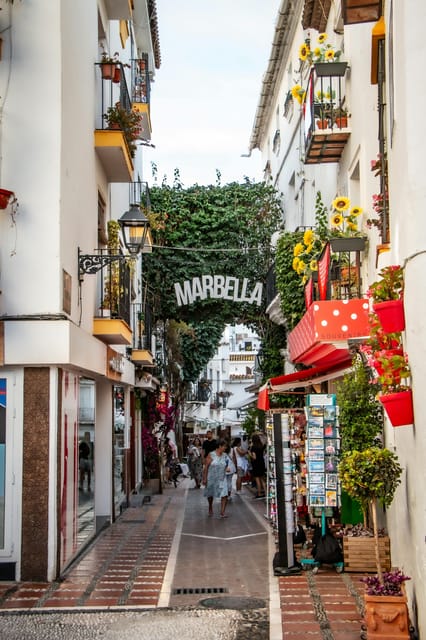 Private Transfer: Faro/Lagos to Málaga - Booking and Cancellation Policy