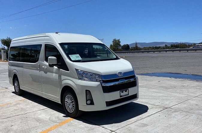 Private Transfer from 1 to 6 people Airport to Playa del Carmen - The Sum Up