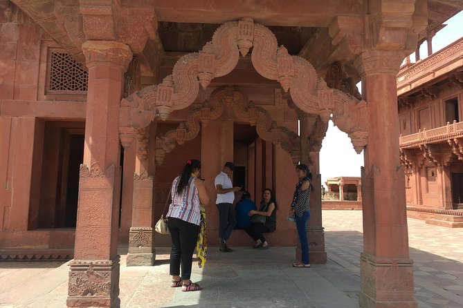 Private Transfer From Agra to Jaipur With Fatehpur Sikri - Meeting and Pickup Details
