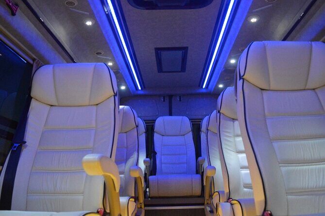 Private Transfer from Airport to Santorini Hotels - Key Points