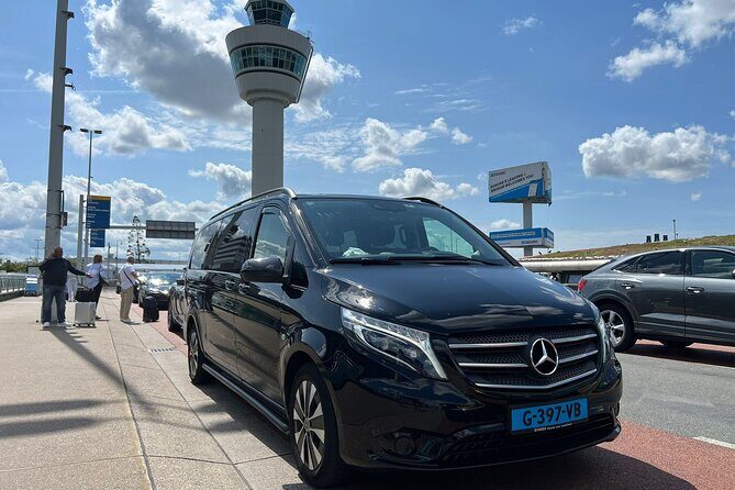 Private Transfer from Amsterdam Schiphol Airport to Amsterdam - An In-Depth Look at the Experience