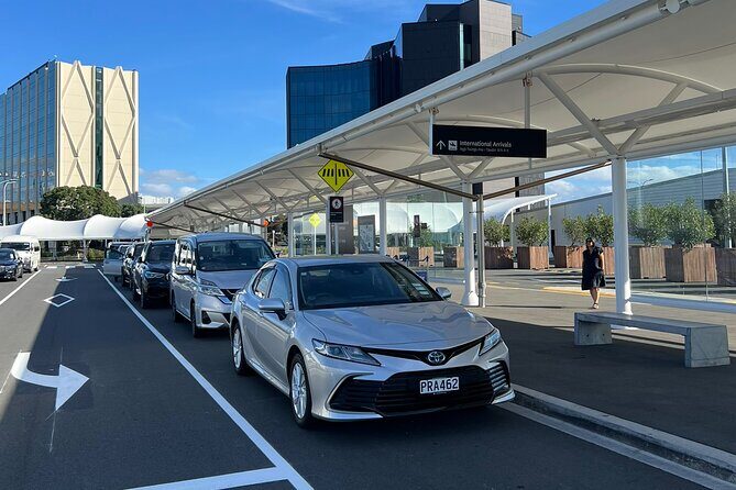 Private Transfer From Auckland Airport To West Auckland - The Booking and Confirmation Process