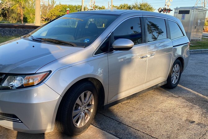 Private Transfer From Bahamas Airport GGT to Island Hotels - Pricing and Lowest Price Guarantee