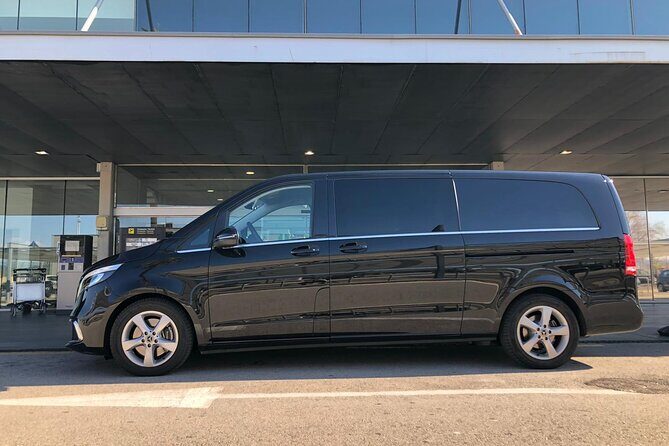 Private Transfer From Barcelona Airport to Barcelona City - Vehicle and Comfort Level