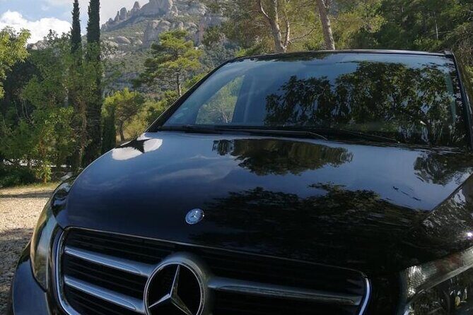 Private Transfer from Barcelona to Montserrat Round Trip - Discovering a Private Transfer from Barcelona to Montserrat
