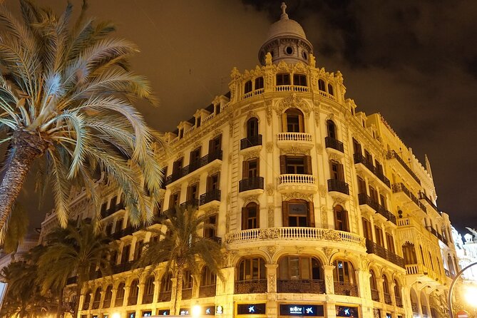 Private Transfer From Barcelona To Valencia With a 2 Hour Stop - Pickup Information